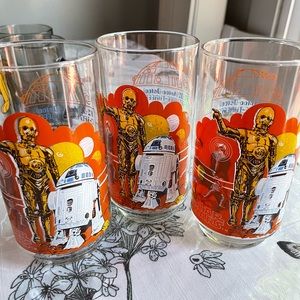 3-Vintage Burger King Star Wars 1977 glassware. R2-D2-C-3PQ $50 for set of 3
